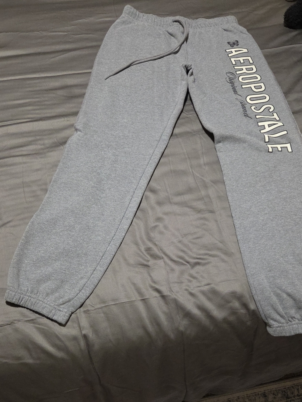Aeropostale Women's Light Gray Jogger Sweatpants with Side Logo